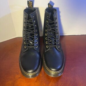Dr. Martens Black Leather Women’s Zavala Boots Size 8 NEW